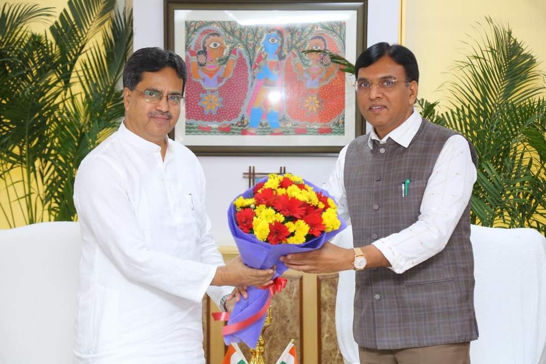 কেন্দ্রীয় স্বাস্থ্য ও পরিবার কল্যাণ দপ্তরের মন্ত্রীর সঙ্গে বৈঠক মুখ্যমন্ত্রী ডঃ মানিক সাহার