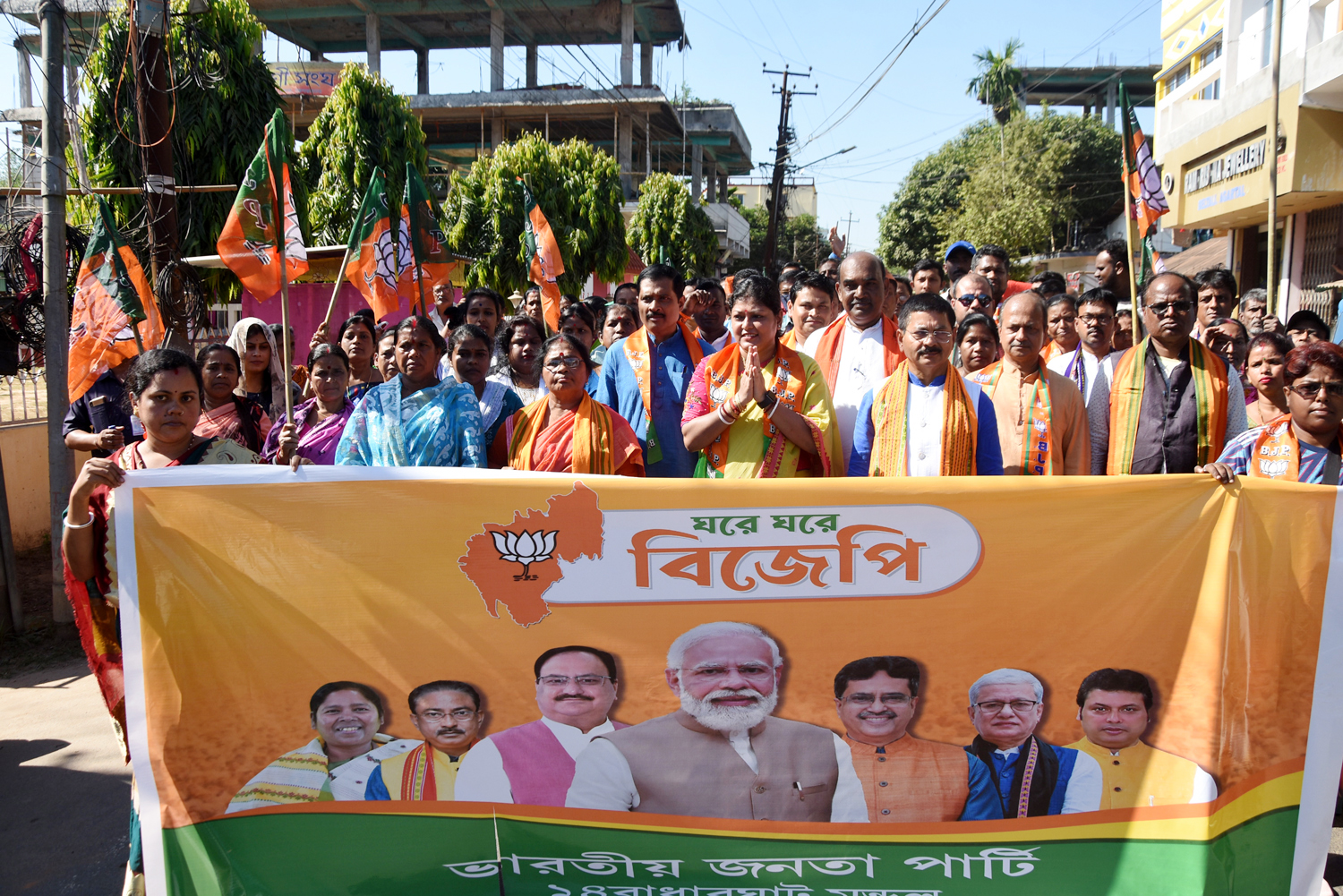 Badharghat MLA Mimi Majumdar initiated the procession with BJP slogans in front of every house. North Eastern Organization Minister Phanendra Nath Sharma was present there. In this day’s rally, Phanendra Nath Sharma said BJP will get better results than 2018 in 2023 elections in Tripura. He said that BJP will win in sixty out of sixty seats.