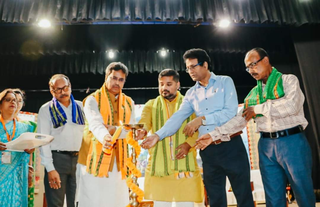 সমাজের জন্য ভাল কিছু করার মানসিকতা নিয়ে ছাত্রছাত্রীদের বড় হতে হবে : মুখ্যমন্ত্রী