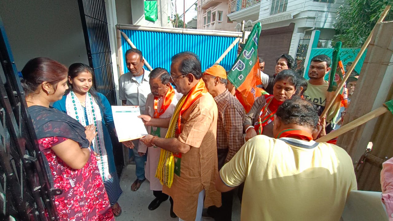Rajib Bhattacharya campaigning for BJP from door to door