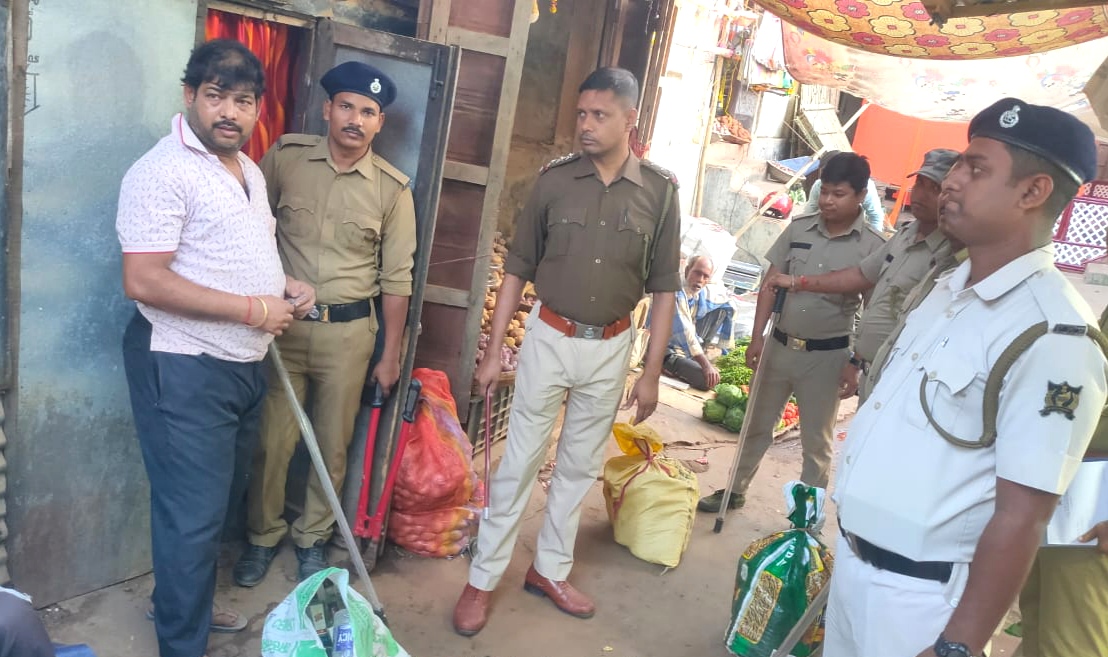Anti-illegal liquor drive arrests two