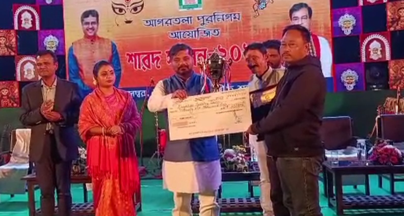 🚨🧧রাজ্যের চিরন্তন ঐতিহ্য ও পরম্পরার বহমান ধারাকে এগিয়ে  নিয়ে যেতে সরকার আন্তরিক প্রয়াস নিয়েছে : মুখ্যমন্ত্রী