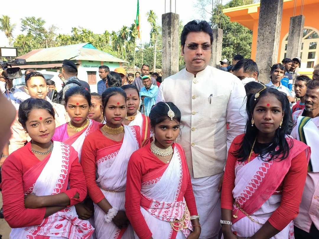 🧧🚨Biplab exchanged views with the Murtichara tea workers
