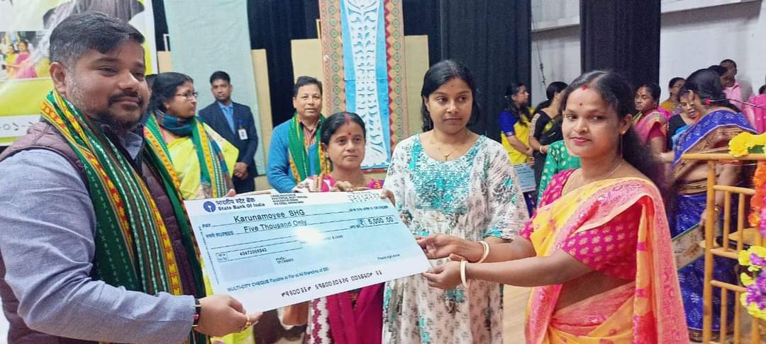 🚨🧧গ্রামীণ অর্থনীতির বিকাশে স্বসহায়ক দলগুলি গুরুত্বপূর্ণ ভূমিকা নিচ্ছে : তথ্য ও সংস্কৃতিমন্ত্রী