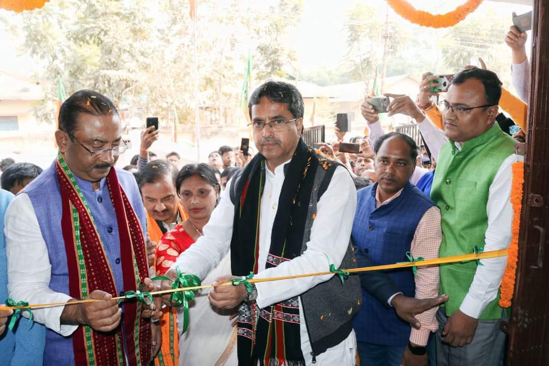 🚨🧧Chief Minister Dr. Manik Saha inaugurated the newly constructed building of Bharatiya Janata Party’s North Tripura district office in Dharmanagar on Friday and BJP state president Rajeev Bhattacharya was also present. Killing opponents is not politics of terror and disorder. Chief Minister Dr. Manik Saha told  that this office will play a role as an important sacred institution for the functionaries of the party to work in the interest of the common people with the main principle  of ‘Sevahi Sangathan’.🧧🚨