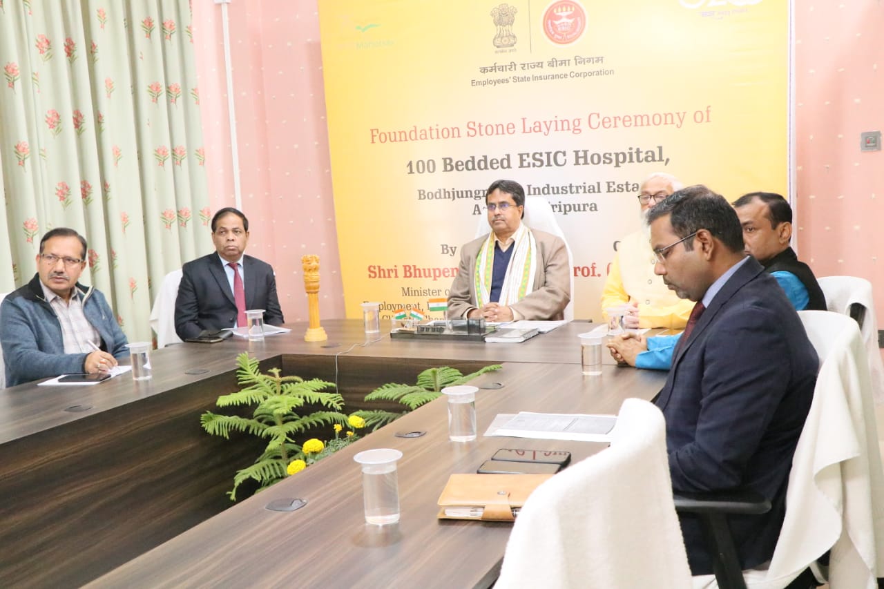 🚨🧧ইএসআই হাসপাতালের ভার্চুয়ালি শিলান্যাস রাজ্যের শ্রমজীবী অংশের জন্য আজ একটি নতুন পালক সংযোজিত হলো : মুখ্যমন্ত্রী