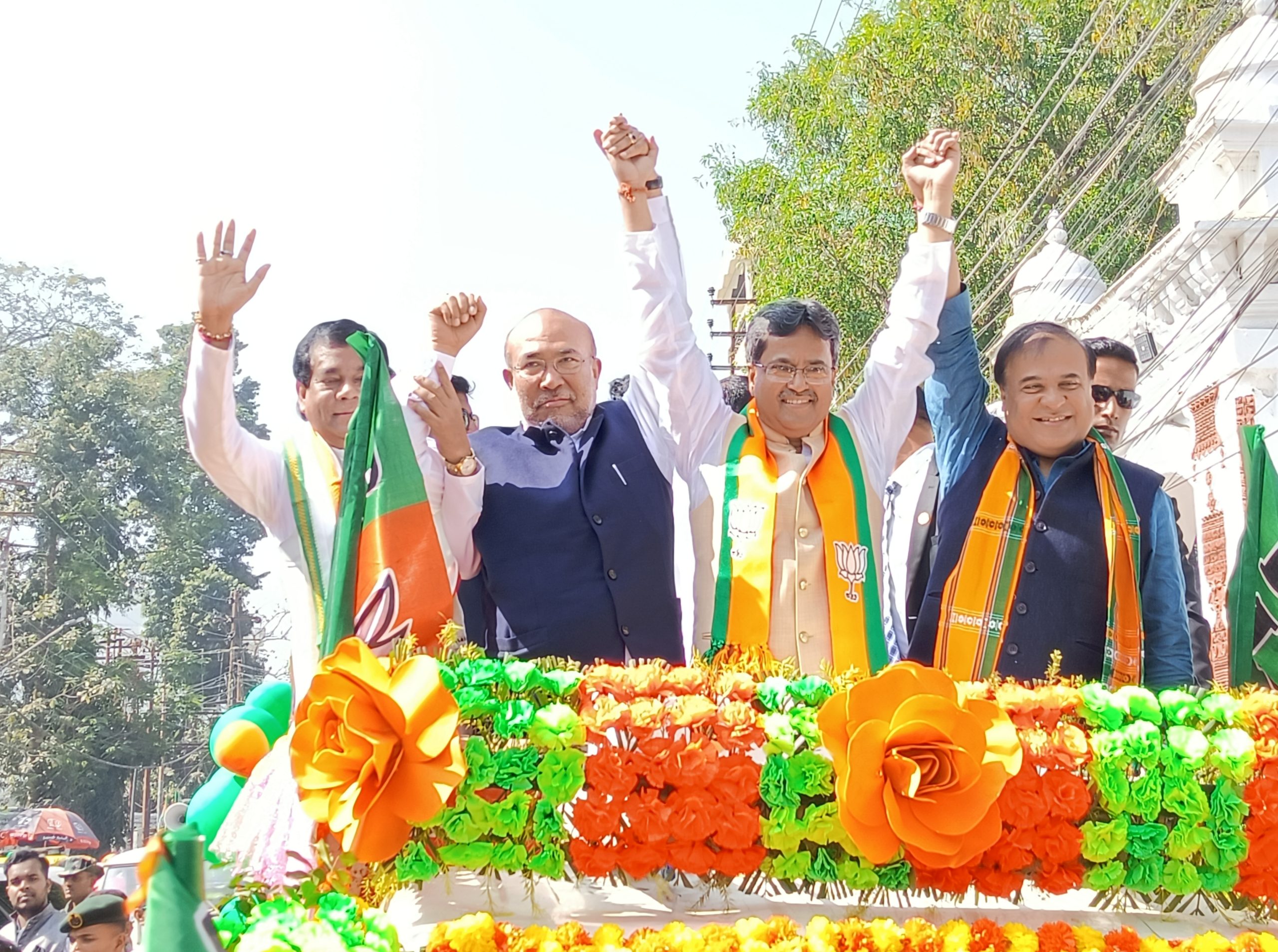 🧧🚨Chief Minister Dr. Manik Saha is going to file nomination papers on Monday, the BJP candidate for Town No. 8 Baradwali constituency. Assam Chief Minister Dr. Himanta Vishwasharma, Manipur Chief Minister Biren Singh and North Eastern Region Coordinator Dr. Sambit Patra, Mayor Deepak Majumdar are present