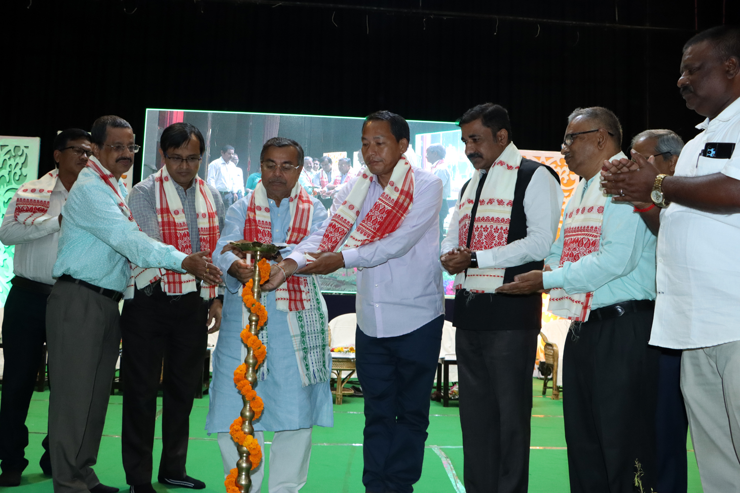 🚨🧧রাজ্যে আঞ্চলিক নারিকেল নার্সারি স্থাপন করার উদ্যোগ নেওয়া হবে : কৃষিমন্ত্রী