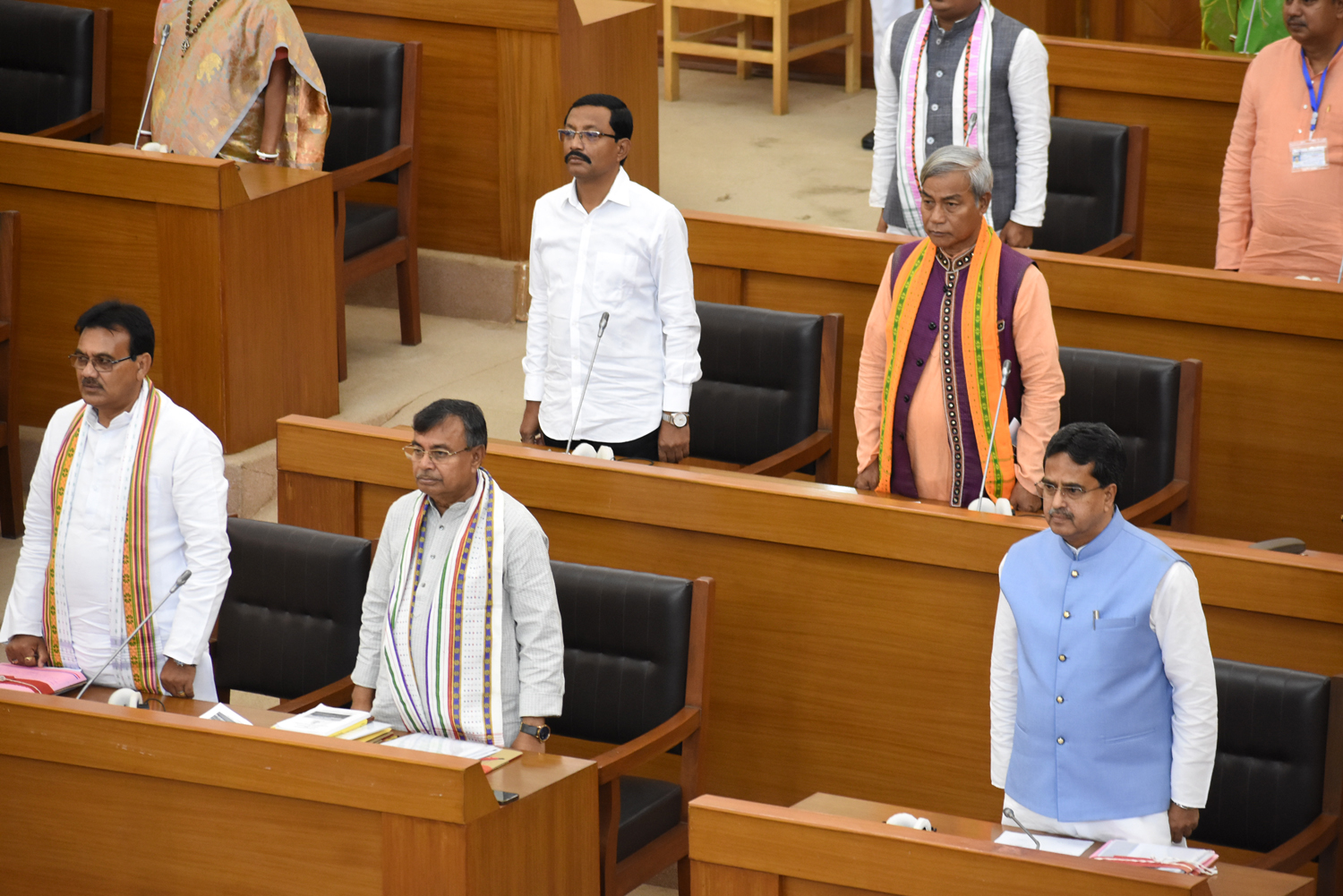 🚨🧧 প্রাক্তন মন্ত্রী ও বিধায়কদের মৃত্যুতে বিধানসভায় শোক জ্ঞাপন