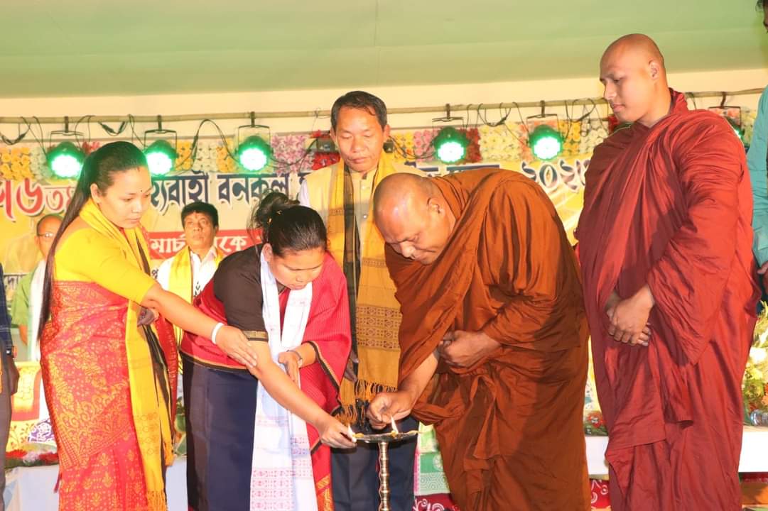 🧧🚨বৌদ্ধ ধর্ম সারা বিশ্বে শান্তির বার্তা ছড়িয়ে দিয়েছে : শিল্প ও বাণিজ্যমন্ত্রী
