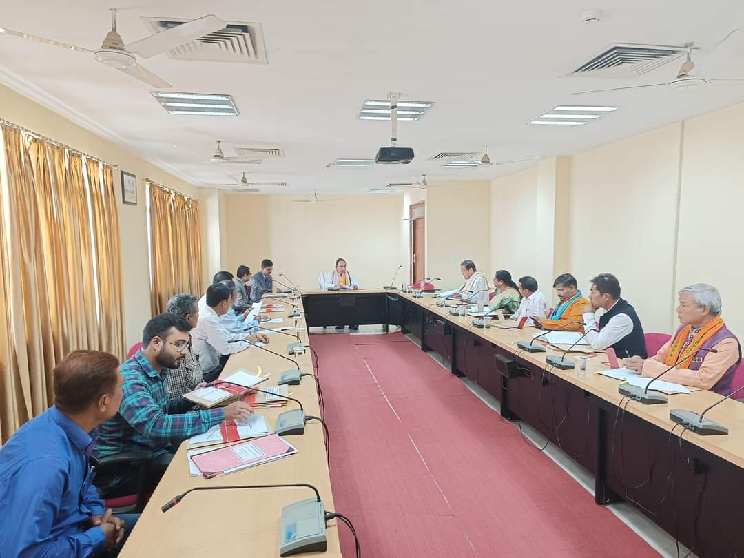 🧧🚨On the first day of the 13th Legislative Assembly, the first meeting of the Business Advisory Committee was held under the chairmanship of the newly elected speaker Bishwabandhu Sen. In this meeting, decisions were taken about the proceedings of the current session.