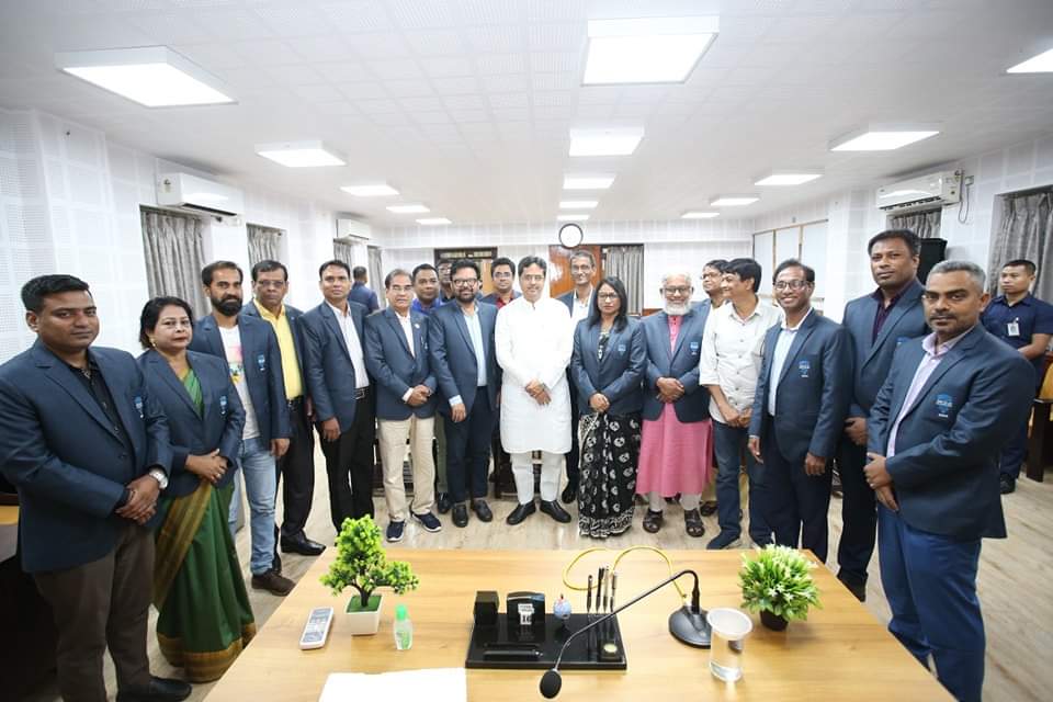 🧧🚨Journalists’ delegation from Bangladesh meets Tripura CM on courtesy call